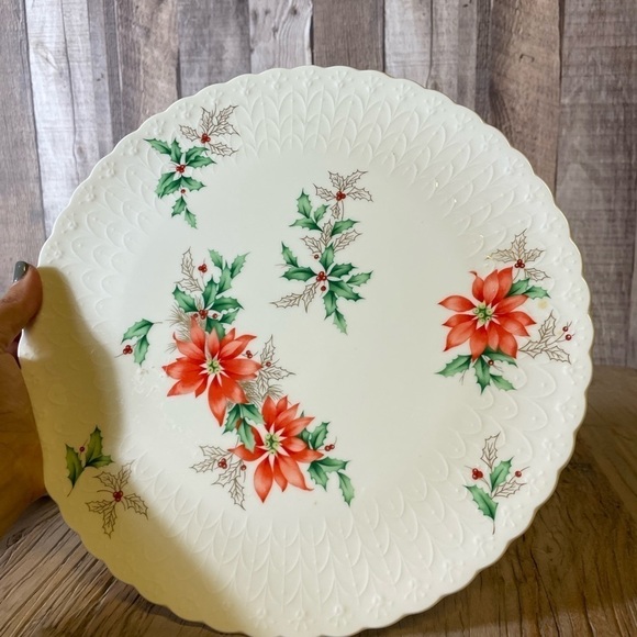 Mikasa Bone China Christmas Poinsettia Serving Set - Picture 5 of 6